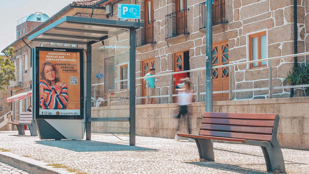 dreamMedia anuncia entrada na área do Mobiliário Urbano