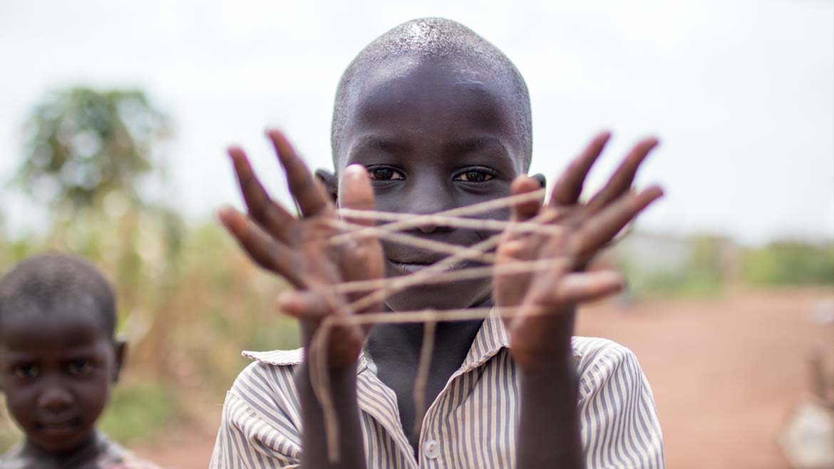 HP Compromete-se a Acelerar a Equidade Digital para 150 Milhões de Pessoas até 2030