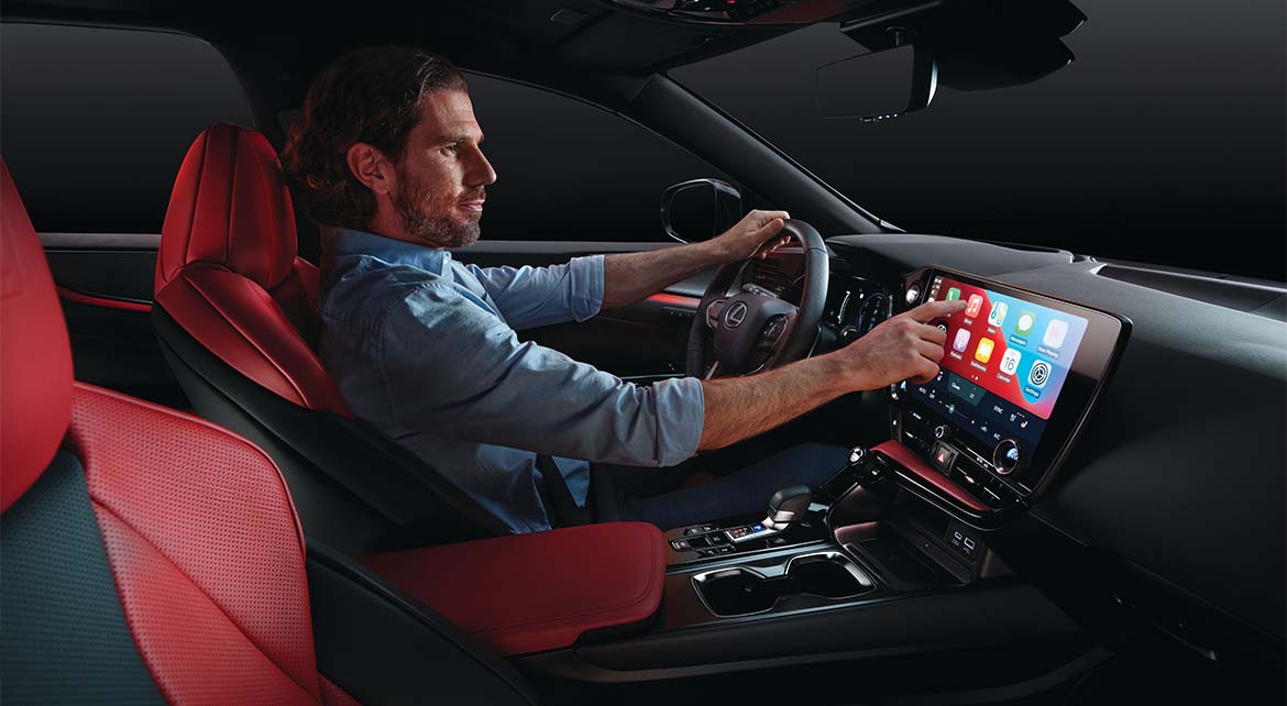 LEXUS NX: MANTEM-NO INFORMADO, EM CONTACTO E LIGADO, COM CONECTIVIDADE AVANÇADA