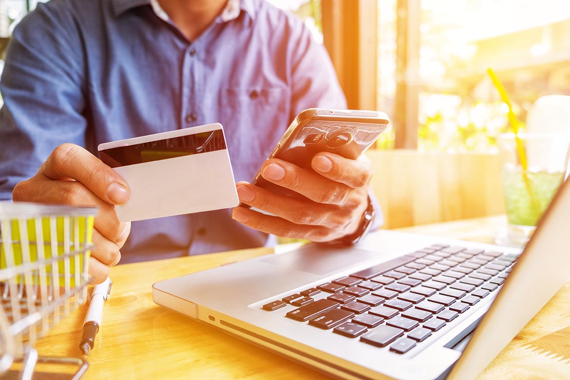 77% dos portugueses que compram online recorrem a sites de comparadores de preços