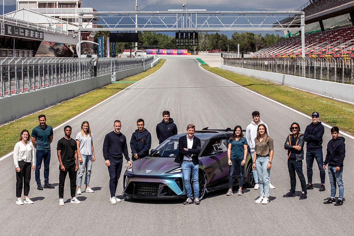 A Tribo CUPRA entra na pista em Montmeló a meio do anúncio da nova equipa Padel