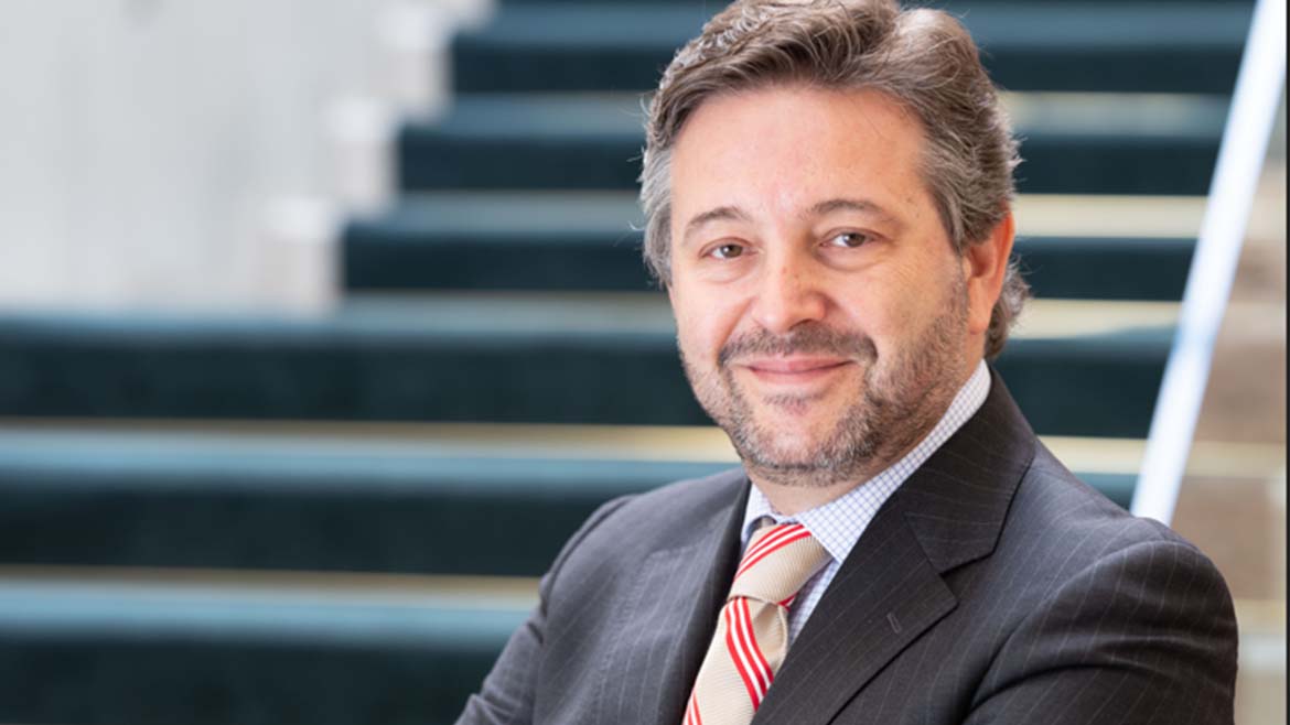 CH CONSULTING define estratégia de recursos humanos do INSTITUTO DE MINERAIS DO SURINAME