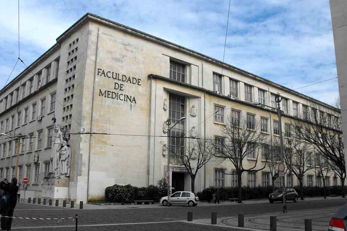 Faculdade de Medicina da Universidade de Coimbra atribui doutoramento Honoris Causa a diretor-geral da OMS