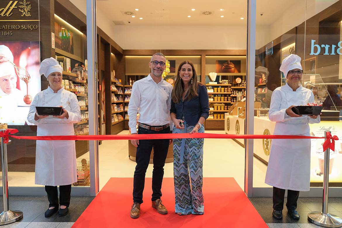 Lindt & Sprüngli inaugura a segunda boutique no Porto para brindar ao verão com chocolate