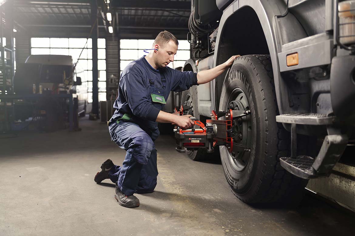 Frotas de camiões podem poupar mais de 6.000 euros por ano com manutenção preditiva dos pneus