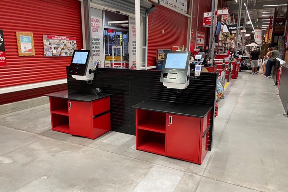 Brico Depôt Iberia implementa caixas automáticas nas suas lojas em Portugal e Espanha