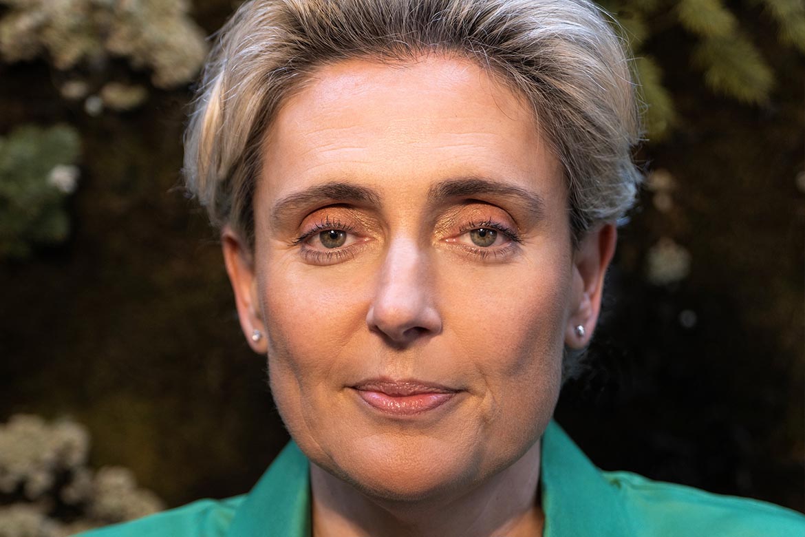 Cláudia Azevedo, CEO da Sonae, recebe Prémio BPI Mulher Empresária