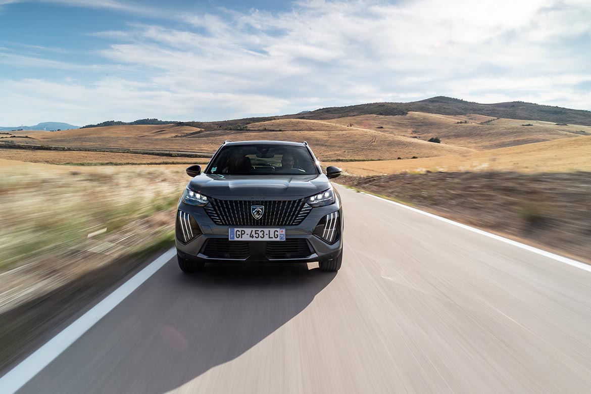 PEUGEOT inicia 2024 no topo do mercado automóvel português