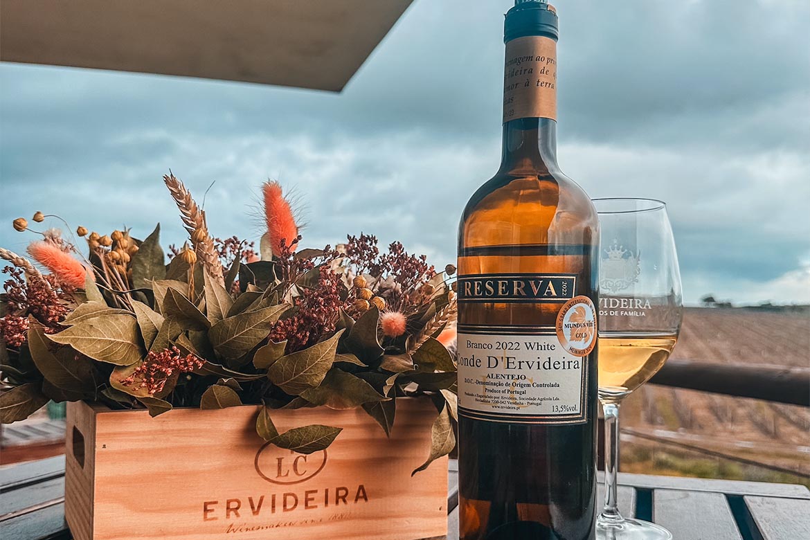 ERVIDEIRA ganha mais um ouro no concurso MUNDUS VINI SPRING TASTING 2024 para o CONDE D’ERVIDEIRA BRANCO